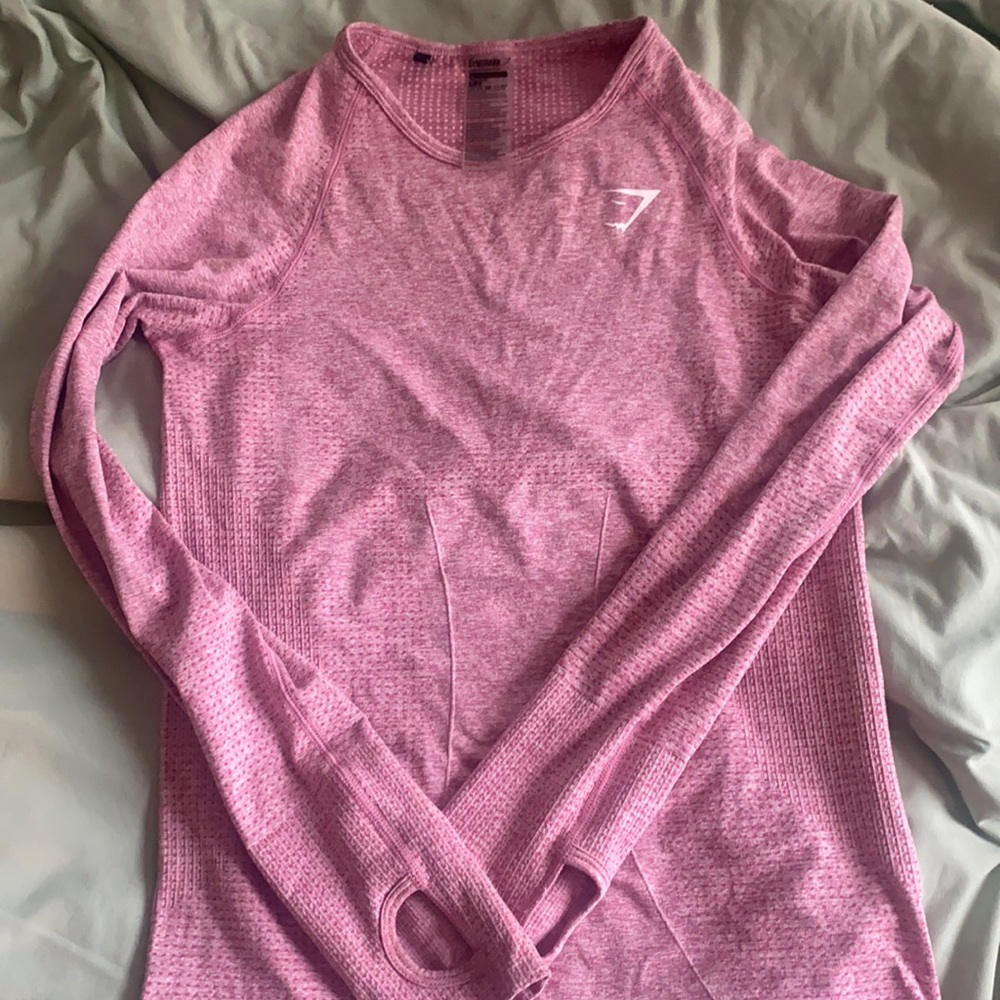 Gym shark top